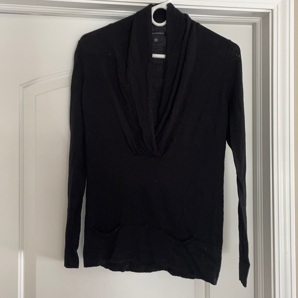 Banana Republic Black Sweater - Size Medium